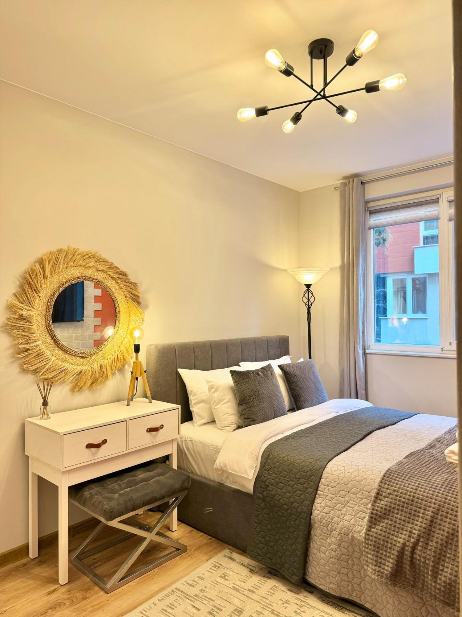 Top Centre 2Bed Apartment For 5 Guests 2 Minutes From High Street Пловдив Екстериор снимка